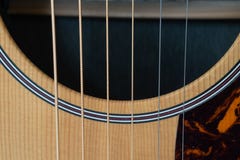 Secuencias y agujero de sonidos de la guitarra acústica imagenes de archivo Secuencias y agujero de sonidos de la guitarra acústica imagenes de archivo
