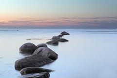Seesonnenaufgang in der Ostsee bei Lettland lizenzfreie stockfotos Seesonnenaufgang in der Ostsee bei Lettland lizenzfreie stockfotos