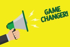 Segno del testo che mostra il commutatore del gioco La foto concettuale mette in mostra il megafono della tenuta di Gamestreams L fotografia stock libera da diritti Segno del testo che mostra il commutatore del gioco La foto concettuale mette in mostra il megafono della tenuta di Gamestreams L fotografia stock libera da diritti