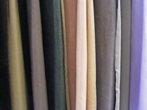 Stoffen Van Verschillende Kleuren Voor Gordijnen Stock Foto ... Stoffen Van Verschillende Kleuren Voor Gordijnen Stock Foto ...