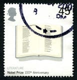 Sello BRITÁNICO del 100o aniversario del Premio Nobel imagen de archivo libre de regalías Sello BRITÁNICO del 100o aniversario del Premio Nobel imagen de archivo libre de regalías