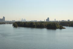 September 2018 Ryssland Moskva Oblast Krasnogorsk En annan kust royaltyfri fotografi September 2018 Ryssland Moskva Oblast Krasnogorsk En annan kust royaltyfri fotografi