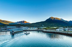 September 15, 2018 - Skagway, AK: Fjordlands Express local ferry arriving in harbour at daybreak. royalty free stock photos September 15, 2018 - Skagway, AK: Fjordlands Express local ferry arriving in harbour at daybreak. royalty free stock photos