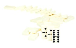 Serpentine des dominos tombés Image stock Serpentine des dominos tombés Image stock