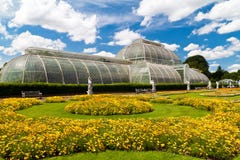 Serra ai giardini di Kew a Londra fotografie stock libere da diritti Serra ai giardini di Kew a Londra fotografie stock libere da diritti