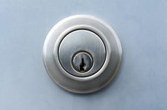 Serrure de porte industrielle ronde images stock Serrure de porte industrielle ronde images stock