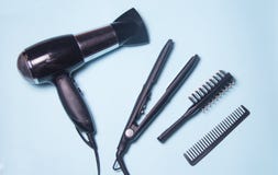 Set fachowi fryzjerstw akcesoria, włosianej suszarki gręple obraz stock Set fachowi fryzjerstw akcesoria, włosianej suszarki gręple obraz stock