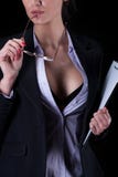 Sexy Geschäftsfrau mit aufgeknöpftem Hemd Lizenzfreies Stockbild Sexy Geschäftsfrau mit aufgeknöpftem Hemd Lizenzfreies Stockbild