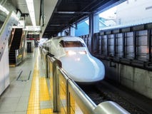 Shinkansen, trem de bala de Japão imagem de stock royalty free Shinkansen, trem de bala de Japão imagem de stock royalty free
