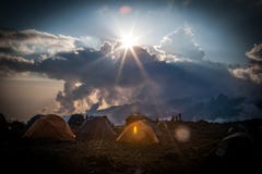Shira Camp all'itinerario di Machame immagini stock libere da diritti Shira Camp all'itinerario di Machame immagini stock libere da diritti