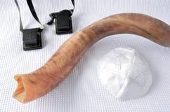 Shofar (róg) z Tefillin i Yamaka zdjęcie stock Shofar (róg) z Tefillin i Yamaka zdjęcie stock