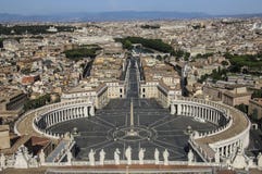 Sikt från basilika för St Peter ` s Fyrkant för St Peter ` s, piazzaSan pi arkivbild Sikt från basilika för St Peter ` s Fyrkant för St Peter ` s, piazzaSan pi arkivbild