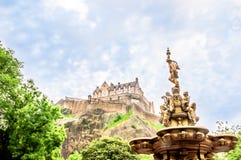 Sikt på Edinburgslott royaltyfri foto Sikt på Edinburgslott royaltyfri foto