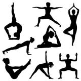 Siluetas de la yoga practicante de la muchacha stock de ilustración Siluetas de la yoga practicante de la muchacha stock de ilustración