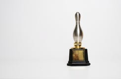 Silvertrofé som isoleras i vit bakgrund royaltyfria foton Silvertrofé som isoleras i vit bakgrund royaltyfria foton