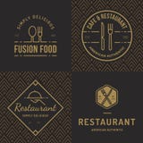 Sistema de insignias, bandera, etiquetas y logotipos para el restaurante de la comida, tienda de comidas y abastecimiento con el Imágenes de archivo libres de regalías Sistema de insignias, bandera, etiquetas y logotipos para el restaurante de la comida, tienda de comidas y abastecimiento con el Imágenes de archivo libres de regalías