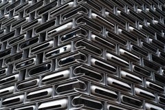 Sistema de la unidad de la fachada de la fundici?n de aluminio en revestido modular al azar dentro del edificio de cristal en la foto de archivo libre de regalías Sistema de la unidad de la fachada de la fundici?n de aluminio en revestido modular al azar dentro del edificio de cristal en la foto de archivo libre de regalías
