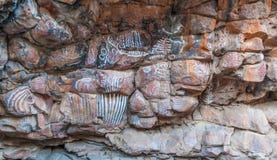 Site indigène de peinture de Malkawi. Chaînes de Flinders. Sud austral photo libre de droits Site indigène de peinture de Malkawi. Chaînes de Flinders. Sud austral photo libre de droits