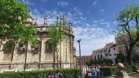 Siviglia, Andalusia, Spagna - 14 aprile 2016: Cattedrale di Siviglia stock footage Siviglia, Andalusia, Spagna - 14 aprile 2016: Cattedrale di Siviglia stock footage
