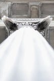 Siwieje Betonową Abstrakcjonistyczną gmach sądu kolumnę zdjęcie royalty free Siwieje Betonową Abstrakcjonistyczną gmach sądu kolumnę zdjęcie royalty free