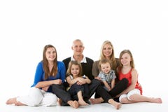 skjuten sittande studio för familj grupp arkivfoton skjuten sittande studio för familj grupp arkivfoton