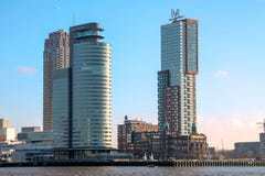 Skyline de Rotterdam, Países Baixos fotografia de stock Skyline de Rotterdam, Países Baixos fotografia de stock