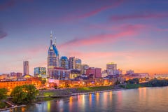 Skyline Nashvilles, Tennessee, USA auf dem Fluss stockfoto Skyline Nashvilles, Tennessee, USA auf dem Fluss stockfoto