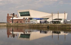 Skyline und das Museum von Liverpool stockbilder Skyline und das Museum von Liverpool stockbilder