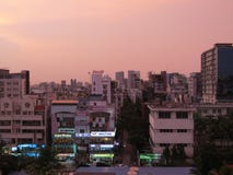 skyskrapa och andelslägenheter i Dhaka, Bangladesh royaltyfria bilder skyskrapa och andelslägenheter i Dhaka, Bangladesh royaltyfria bilder