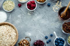 Składniki dla domowej roboty granola zdjęcie stock Składniki dla domowej roboty granola zdjęcie stock