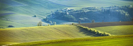 slovakia wiosna Kwietni pogodni wzgórza Wsi panorama zdjęcie stock slovakia wiosna Kwietni pogodni wzgórza Wsi panorama zdjęcie stock