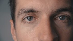Sluit omhoog van mensen` s gezicht stock video Sluit omhoog van mensen` s gezicht stock video
