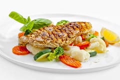 Smaklig mat. Grillade fega bröst och grönsaker. Hög qualit royaltyfri bild Smaklig mat. Grillade fega bröst och grönsaker. Hög qualit royaltyfri bild