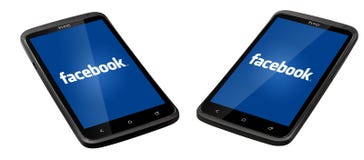 Smartphone di Facebook Fotografia Stock Libera da Diritti Smartphone di Facebook Fotografia Stock Libera da Diritti