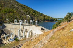 Smith Mountain Dam, Penhook, VA, U.S.A. fotografie stock Smith Mountain Dam, Penhook, VA, U.S.A. fotografie stock