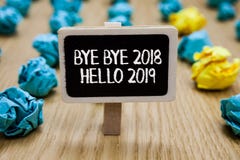 Smsa teckenvisningbyen - byen Hello 2018 2019 Det begreppsmässiga fotoet som startar det Motivational meddelandet 2018 för det ny arkivfoton Smsa teckenvisningbyen - byen Hello 2018 2019 Det begreppsmässiga fotoet som startar det Motivational meddelandet 2018 för det ny arkivfoton
