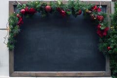 smutsig skola för blackboard Jul tömmer den svarta modellen royaltyfria foton smutsig skola för blackboard Jul tömmer den svarta modellen royaltyfria foton