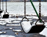 Sneeuw gevulde schommeling stock afbeeldingen Sneeuw gevulde schommeling stock afbeeldingen