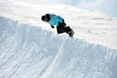 Snowboarder in Halve pijp Stock Afbeeldingen Snowboarder in Halve pijp Stock Afbeeldingen
