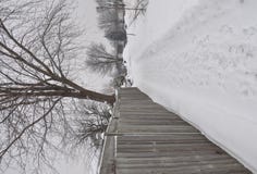 Snöig trottoar arkivbild Snöig trottoar arkivbild