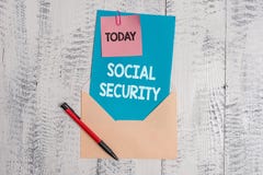 Socialf?rs?kring f?r textteckenvisning Begreppsmässig fotohjälp från tillståndet som visar med det otillräcklig eller inget inkom fotografering för bildbyråer Socialf?rs?kring f?r textteckenvisning Begreppsmässig fotohjälp från tillståndet som visar med det otillräcklig eller inget inkom fotografering för bildbyråer