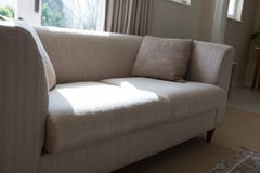 Sofa In Living Room royalty-vrije stock foto's Sofa In Living Room royalty-vrije stock foto's