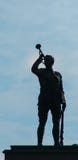 Soldado Silhouette w/bugle imagem de stock Soldado Silhouette w/bugle imagem de stock