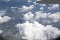 Solnedgångmolnsikt från flygplanet royaltyfria bilder Solnedgångmolnsikt från flygplanet royaltyfria bilder