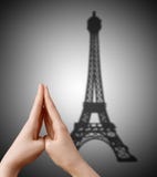 Sombra da torre Eiffel. imagens de stock royalty free Sombra da torre Eiffel. imagens de stock royalty free