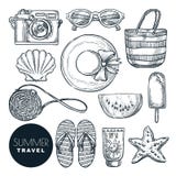 Sommarloppet, vektor skissar illustrationen Utdragen modetillbehör för hand för strandsemester vektor f?r designelementset stock illustrationer Sommarloppet, vektor skissar illustrationen Utdragen modetillbehör för hand för strandsemester vektor f?r designelementset stock illustrationer