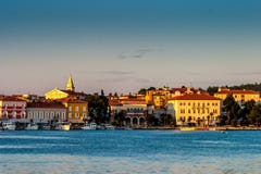 Sonnenaufgang über Pula Kroatien lizenzfreies stockbild Sonnenaufgang über Pula Kroatien lizenzfreies stockbild