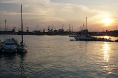 Sonnenuntergang in Taranto stockbilder Sonnenuntergang in Taranto stockbilder