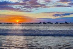 Sonnenuntergang über der Bucht in San Juan del Sur, Nicaragua stockfotos Sonnenuntergang über der Bucht in San Juan del Sur, Nicaragua stockfotos