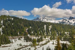 Soporte Rainier National Park Tatoosh Range en el estado de Washington imagen de archivo libre de regalías Soporte Rainier National Park Tatoosh Range en el estado de Washington imagen de archivo libre de regalías